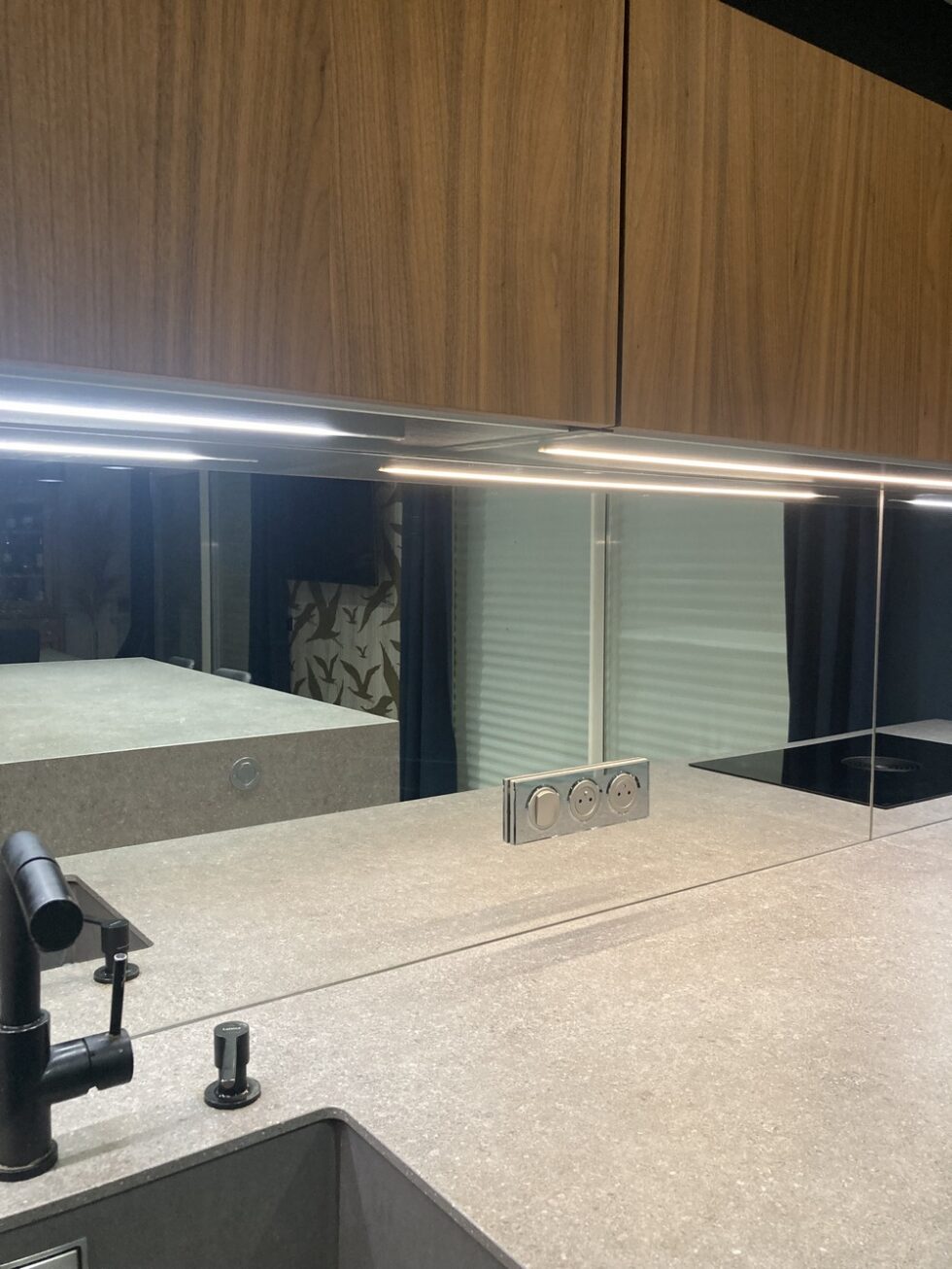 electricité par électricien