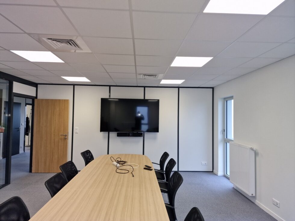 lumière bureau entreprise pose